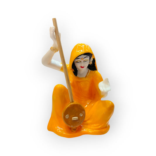 Meera bai statue